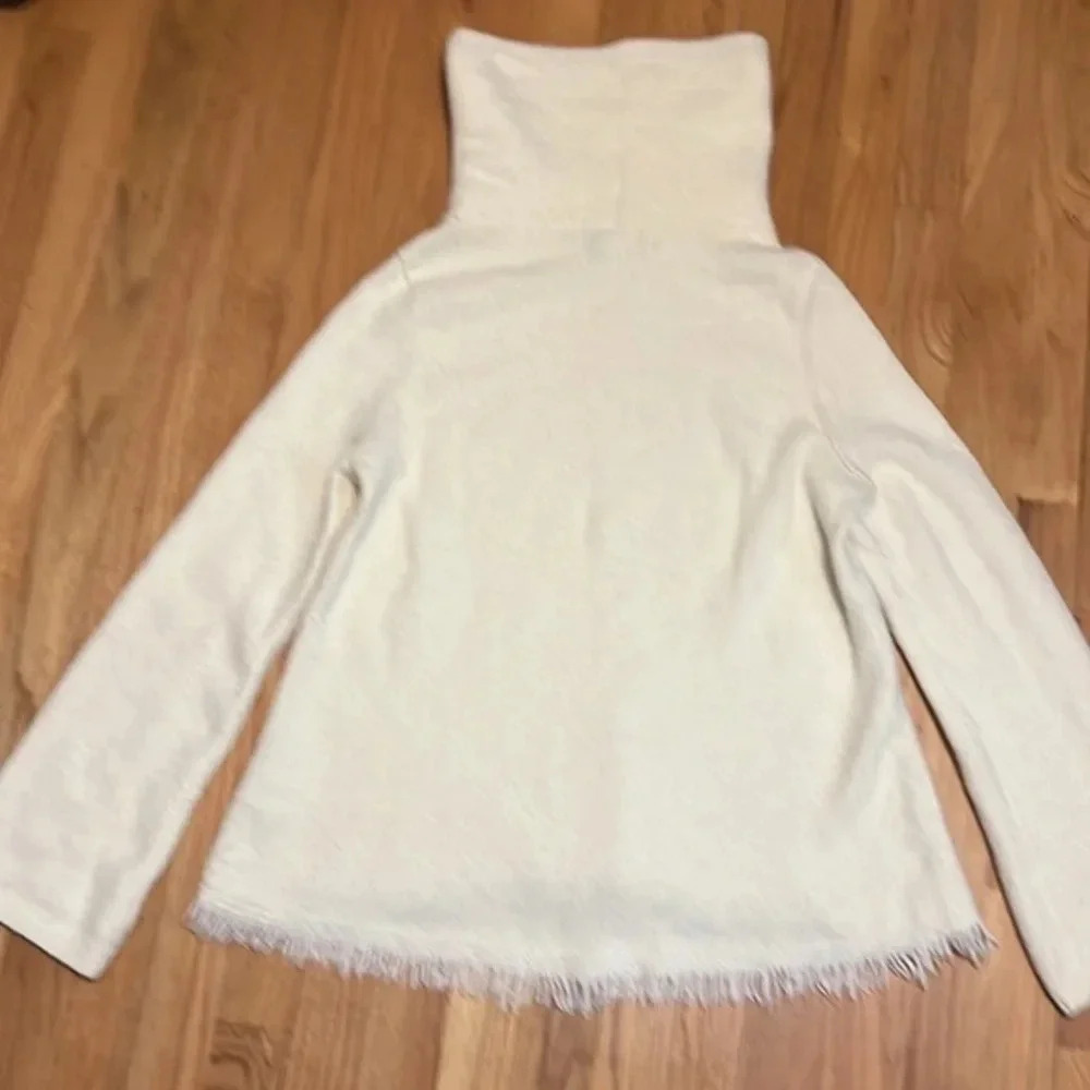 Anthropologie | Akemi & Kin cream turtleneck sweater women’s size M wool blend - Picture 2 of 9